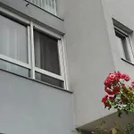 Well-Equipped Apartment With Free Parking